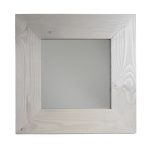 מראת עץ מרובעת בגימור White Wash